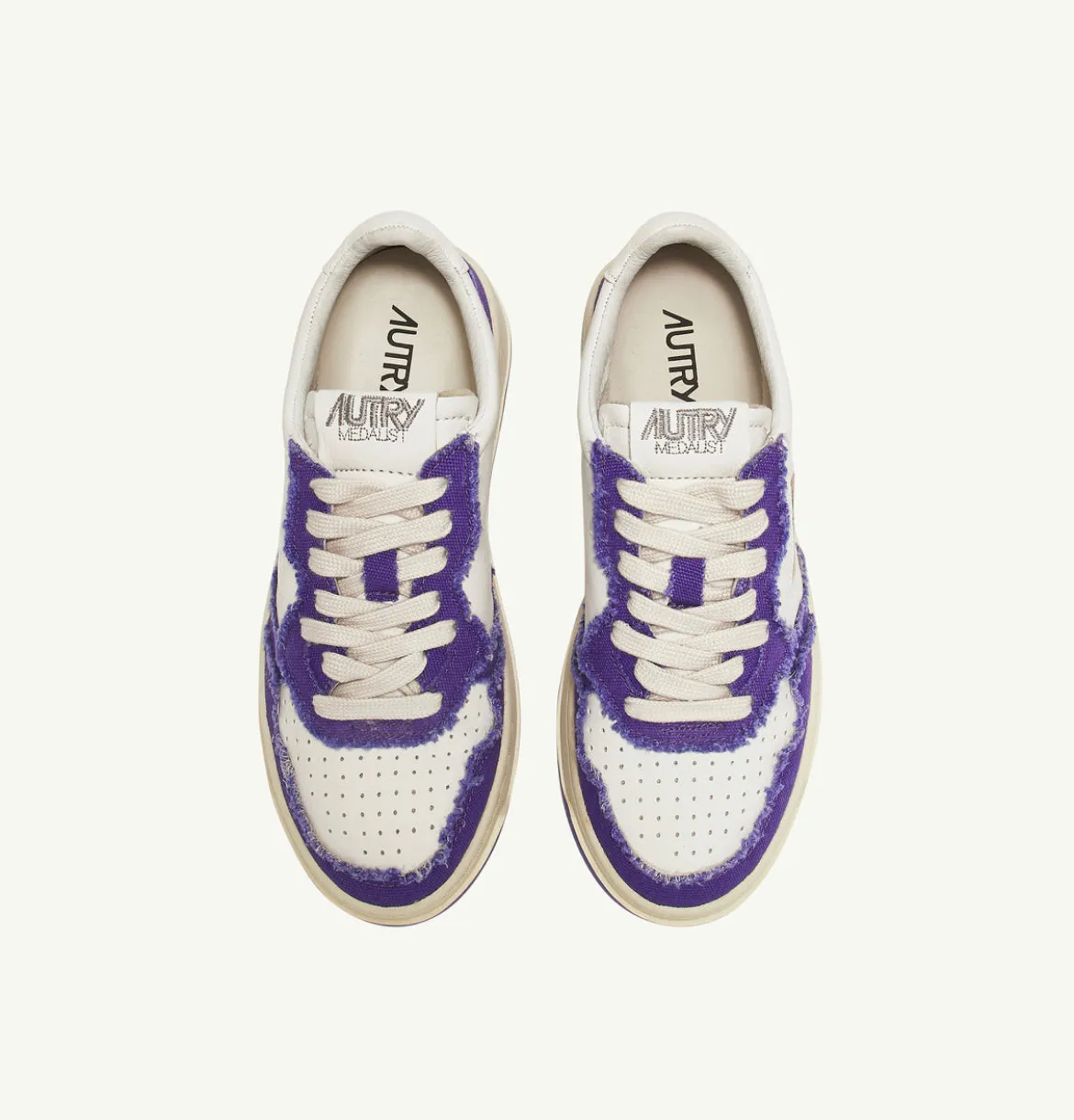 Autry Action Shoes Sneaker Medalist Low Women Canvas white violet AULWCB07