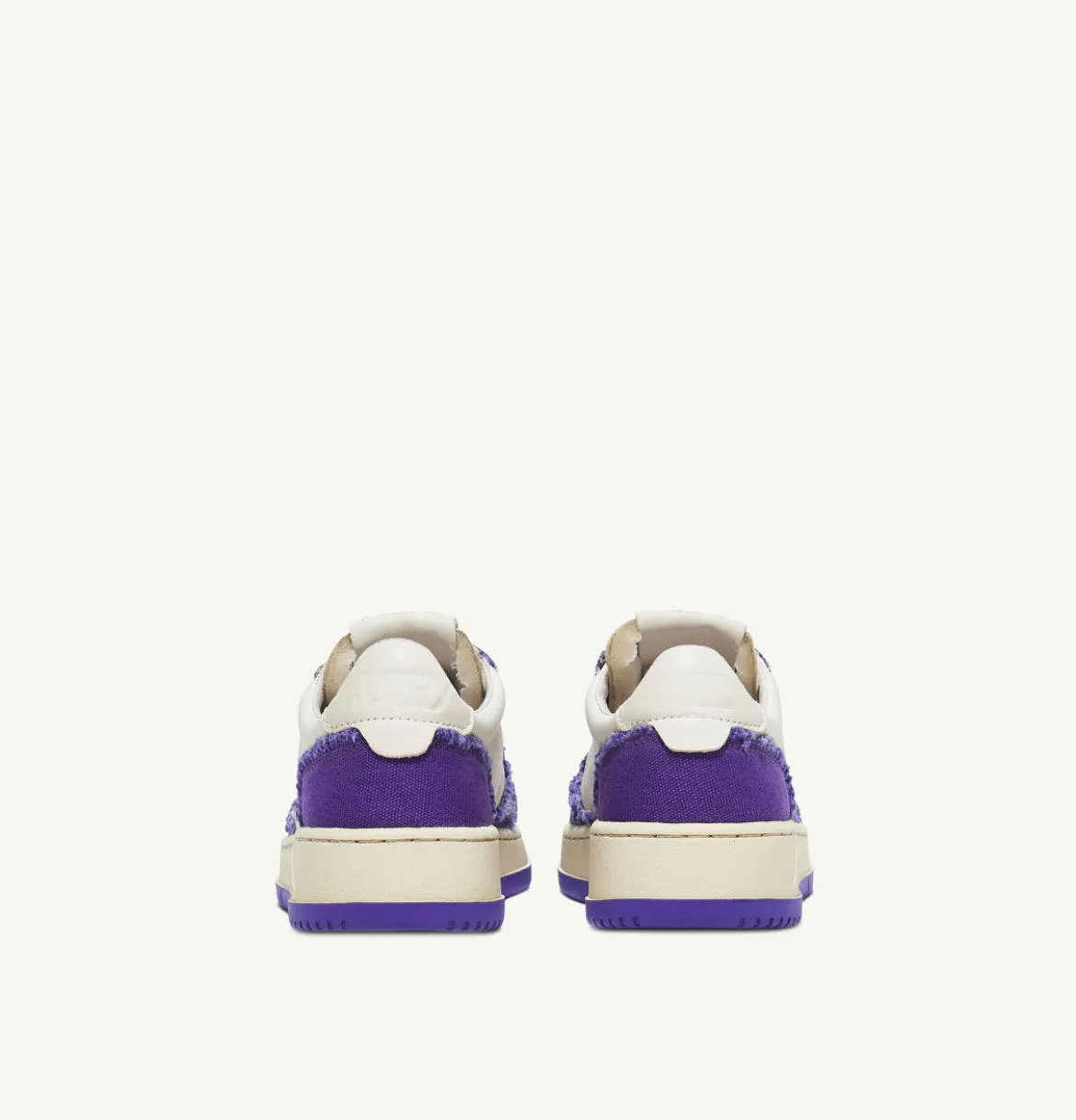 Autry Action Shoes Sneaker Medalist Low Women Canvas white violet AULWCB07