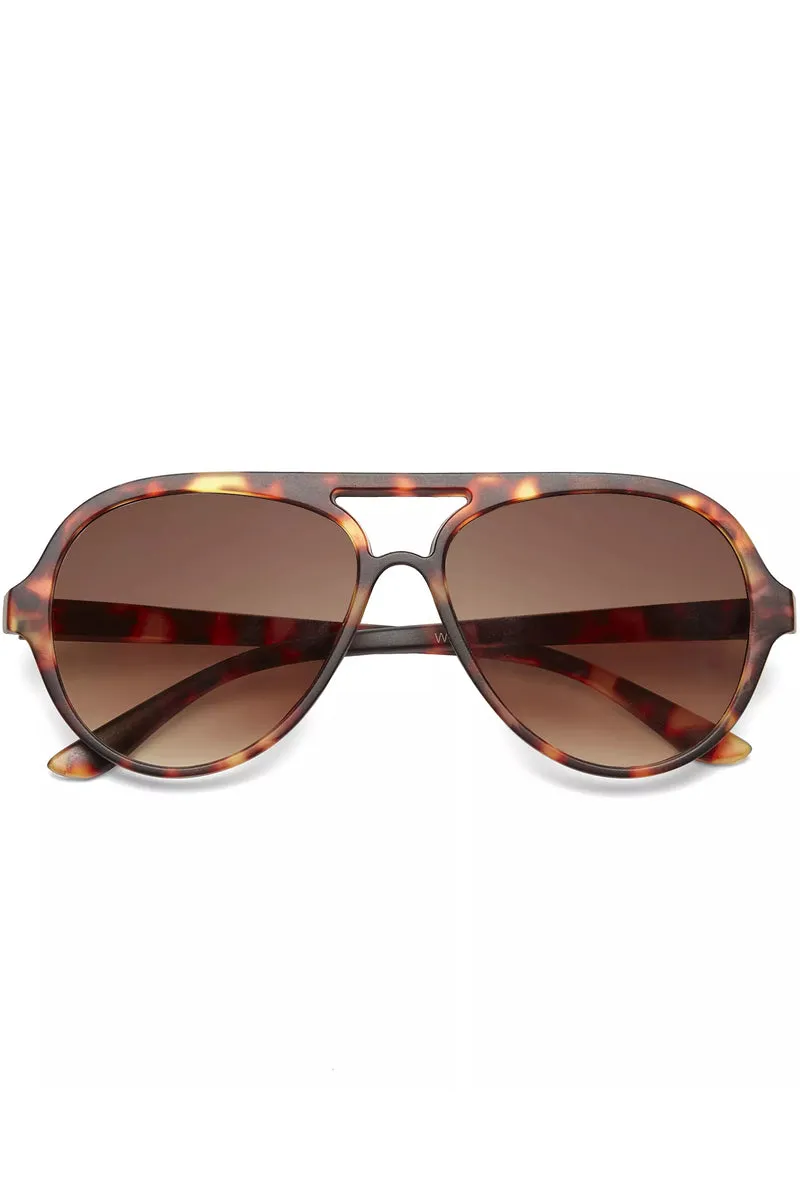 Aviator shape | Classic Havana | Solbriller fra Okkia