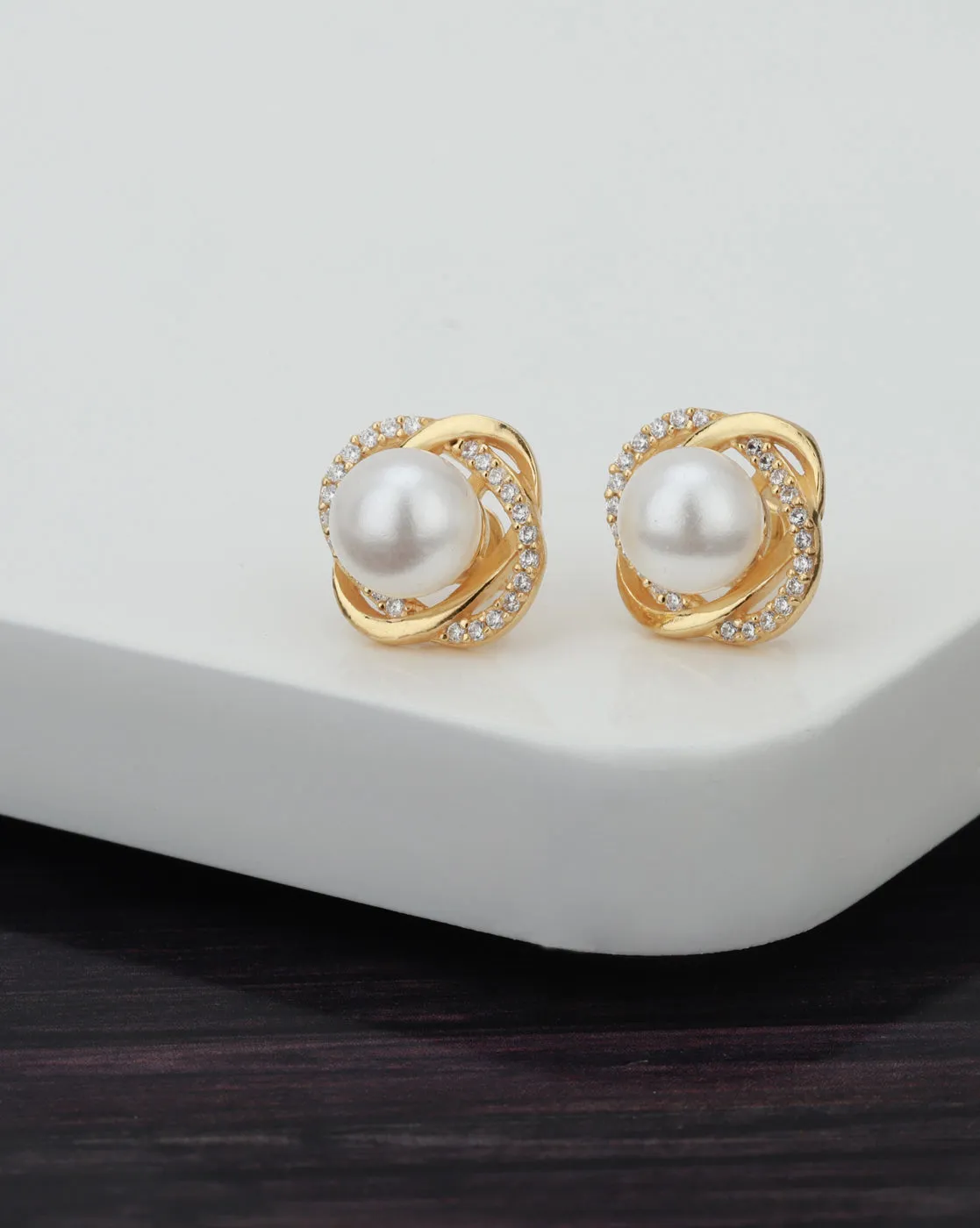 Carlton London Gold Plated White Pearl Cz Contemporary Stud Earring For Women