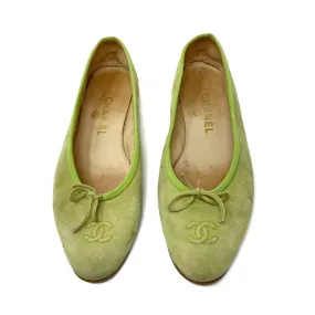 Chanel Ballet Ballerina Flats in Green Suede Size 10 | 40.5