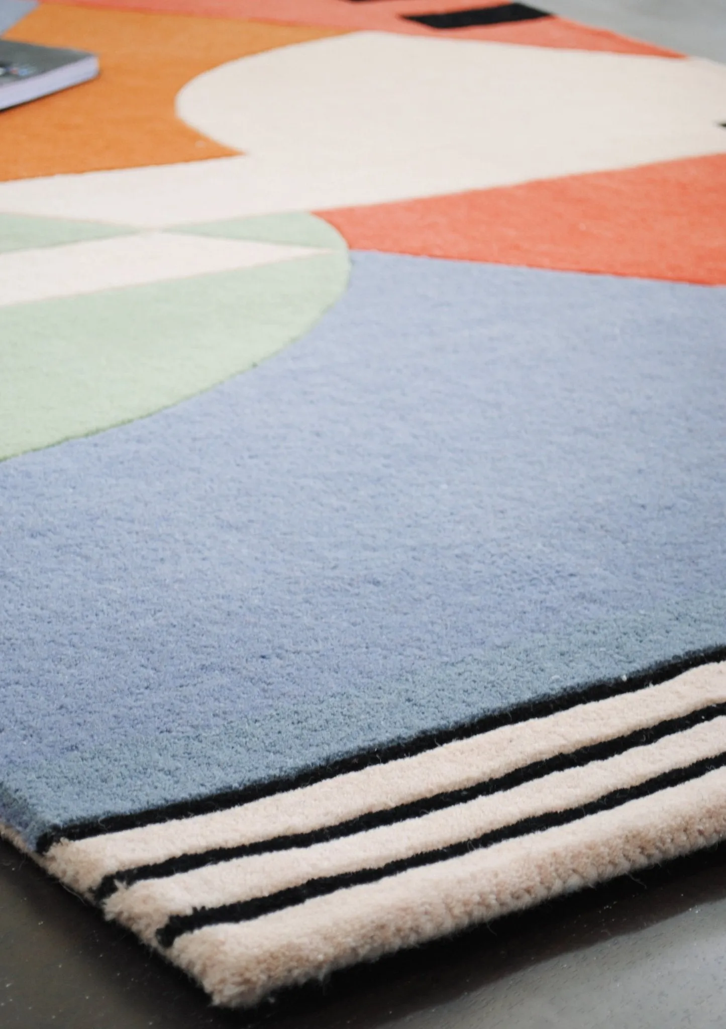 HENRICK  HANDTUFTED WOOL CARPET