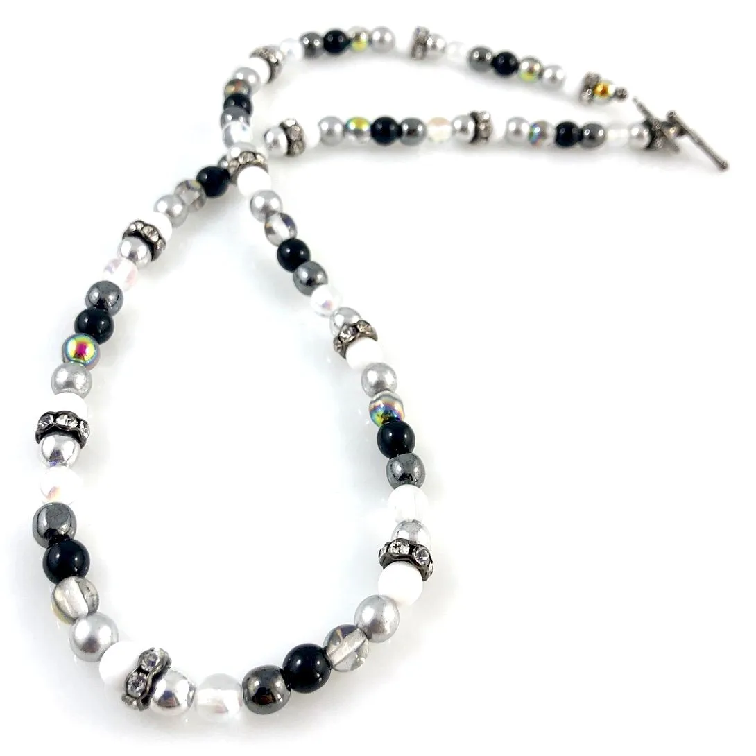 "Classical" Necklace (Black & White)