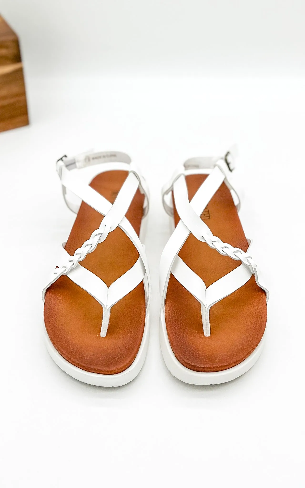 Sela Sandal in White