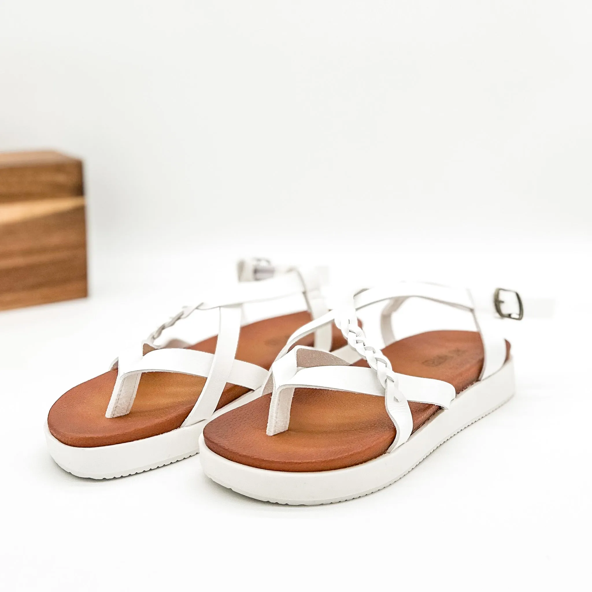 Sela Sandal in White