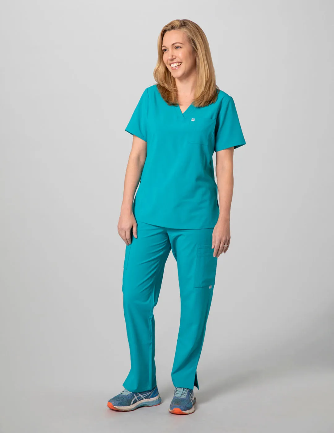 Womens 2-Pocket V-Neck Scrub Top